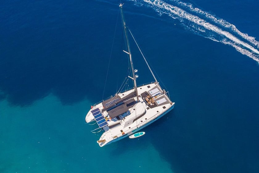 Fethiye Catamaran Cabine 4  8  slaapplaatsen 8  gasten 15.24 m Lijstnummer: #10010 3