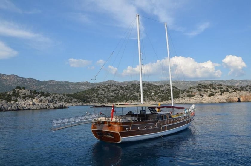 Fethiye Caicco cabina 8  cuccette 16  16  ospiti 26 m Numero dell'inserzione: #10029 5