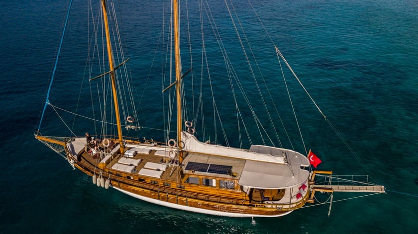 Bodrum Gulet 4 cabin 8 berths 8 guests 21 m Listing Number: #10074 5