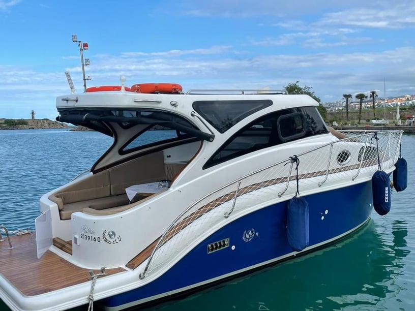 Beykoz Motoryacht 1 Kabine 2 Liegeplätze 2 Gäste 9 m Nummer des Inserats: #10143