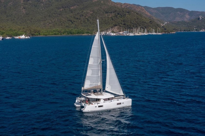 Marmaris Catamarano cabina 4  cuccette 8  8  ospiti 42 ft Numero dell'inserzione: #10166 2