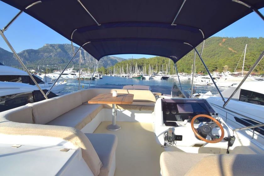 Gocek Yacht à moteur Cabine 3  Couchettes 6  Invités 6  21 m Numéro de l'annonce: #10171 4