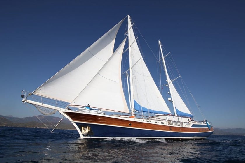 Marmaris Gulet 5 kabin Konaklama 10 kişi Seyir 10 kişi 33 m İlan No: #10364