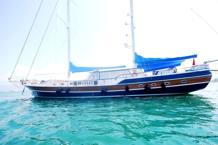 Marmaris Gulet 5 kabin Konaklama 10 kişi Seyir 10 kişi 33 m İlan No: #10364 5