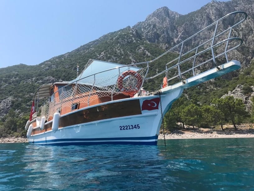 Antalya Goleta Cabina 1  2  literas 12  invitados 11 m Número de anuncio: #10401