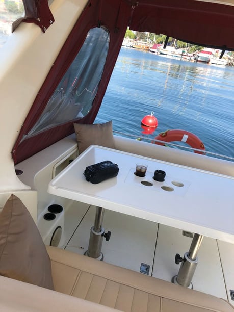 Bakirkoy Yacht à moteur Cabine 2  Couchettes 4  Invités 9  9.8 m Numéro de l'annonce: #10475 5