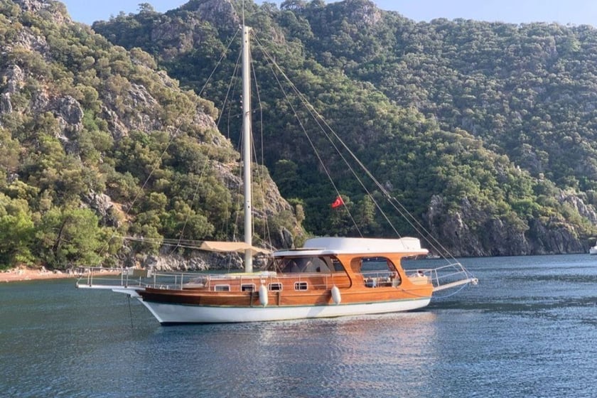 Marmaris Gulet 1 cabin 2 berths 6 guests 13 m Listing Number: #10489 2