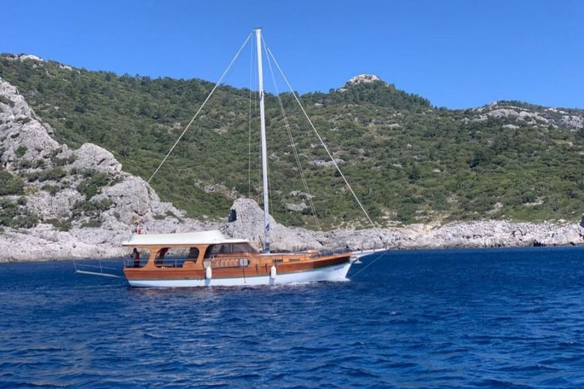 Marmaris Gulet 1 cabin 2 berths 6 guests 13 m Listing Number: #10489