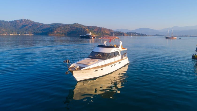 Fethiye Motorjacht Cabine 2  2  slaapplaatsen 6  gasten 12 m Lijstnummer: #10510 3