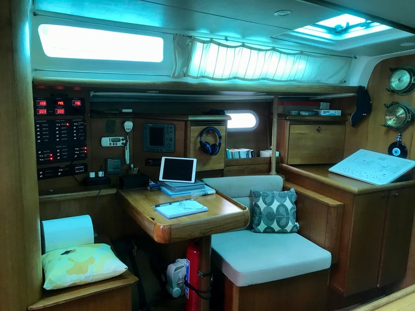 Bodrum Zeilboot Cabine 3  6  slaapplaatsen 6  gasten 43 ft Lijstnummer: #10606 4