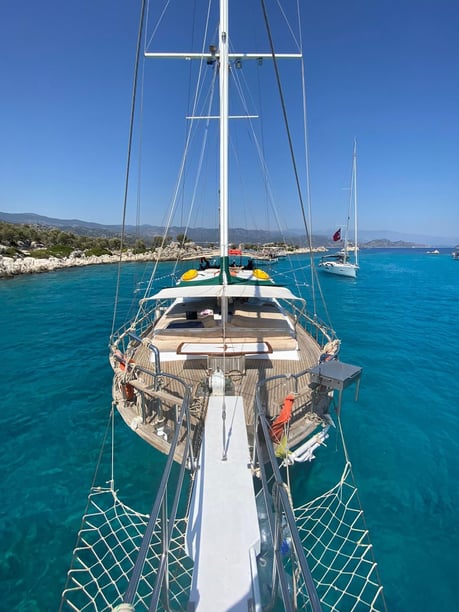 Antalya Gulet Cabine 6  Couchettes 12  Invités 12  23 m Numéro de l'annonce: #10660 4