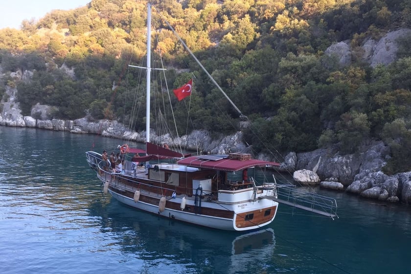 Fethiye Gulet 4 cabin 8 berths 8 guests 18.1 m Listing Number: #10683 4