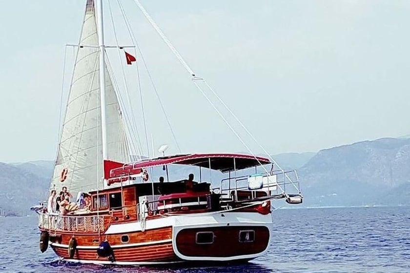 Fethiye Gulet 4 cabin 8 berths 8 guests 18.1 m Listing Number: #10683 3