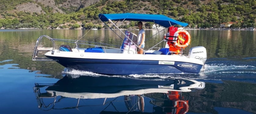 Fethiye Motorboat   4 guests 5.4 m Listing Number: #10709 3