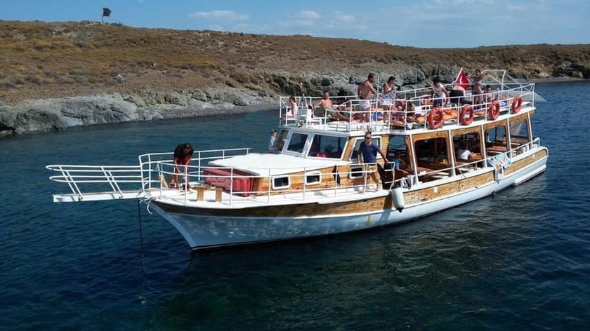 Ayvalik Gulet   45 guests 46.5 m Listing Number: #10716 2