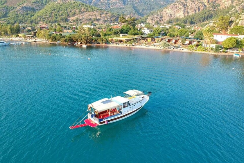 Orhaniye Gulet   12 guests 12.5 m Listing Number: #10718 2