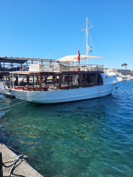 İzmir Goleta   50  invitados 18 m Número de anuncio: #10731