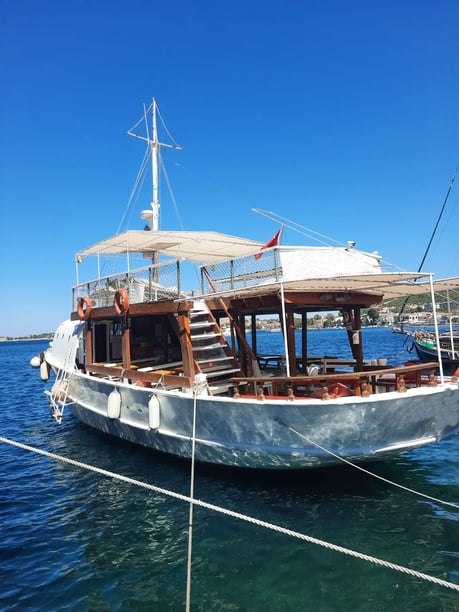 İzmir Goleta   50  invitados 18 m Número de anuncio: #10731 2