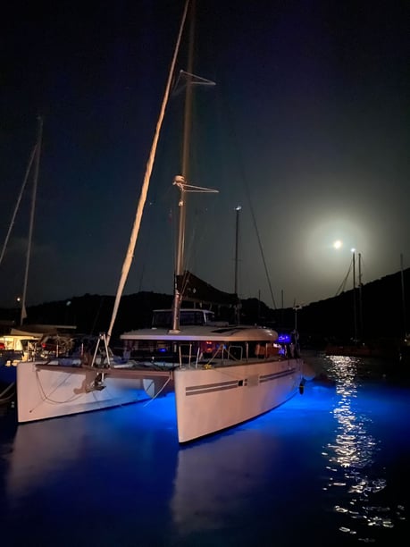 Marmaris Katamaran 3 kabin Konaklama 6 kişi Seyir 6 kişi 45 ft İlan No: #10785 3