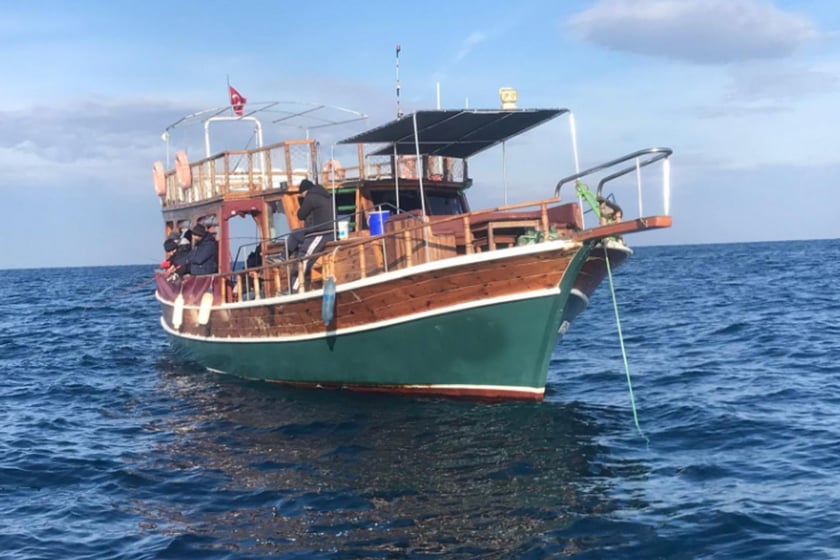 Izmir Motorjacht   12  gasten 14.5 m Lijstnummer: #10837 3