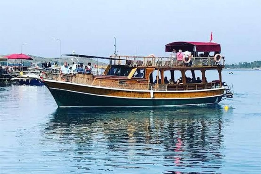 Izmir Motorjacht   12  gasten 14.5 m Lijstnummer: #10837