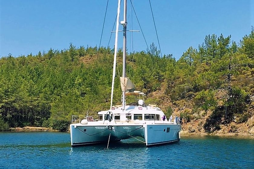 Bodrum Catamarano cabina 3  cuccette 8  8  ospiti 13.7 m Numero dell'inserzione: #10854