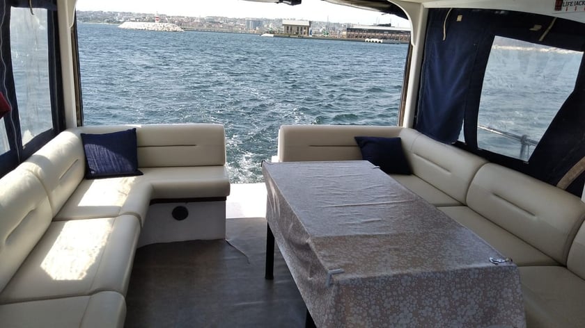 Buyukcekmece Yacht à moteur   Invités 12  11.68 m Numéro de l'annonce: #10865 2