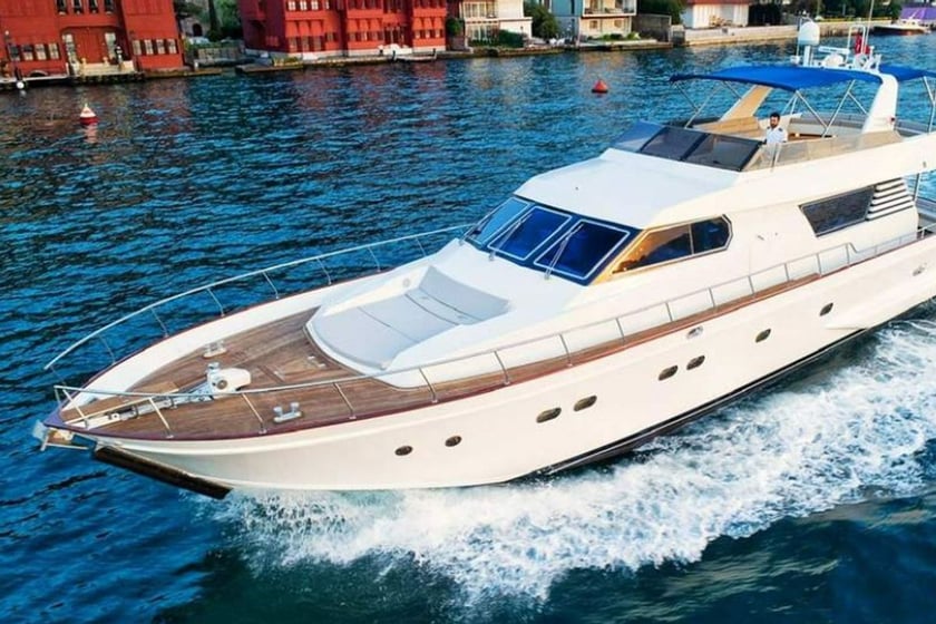 Kadikoy Yacht a motore cabina 2  cuccette 4  30  ospiti 26 m Numero dell'inserzione: #10869