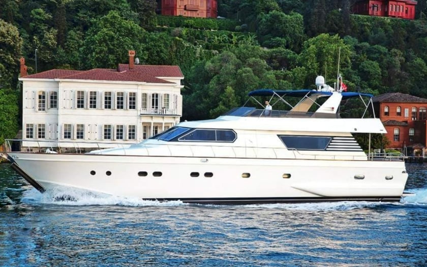 Kadikoy Yacht a motore cabina 2  cuccette 4  30  ospiti 26 m Numero dell'inserzione: #10869 2