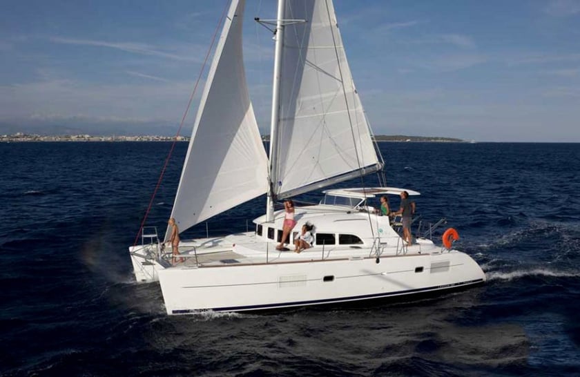 Bodrum Catamarano cabina 4  cuccette 8  8  ospiti 12 m Numero dell'inserzione: #10874 2