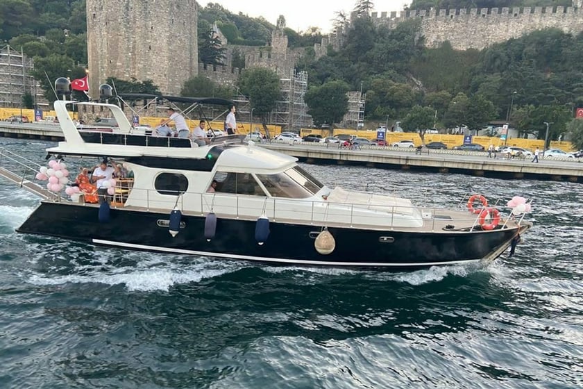Bebek Yacht à moteur   Invités 12  18 m Numéro de l'annonce: #10956