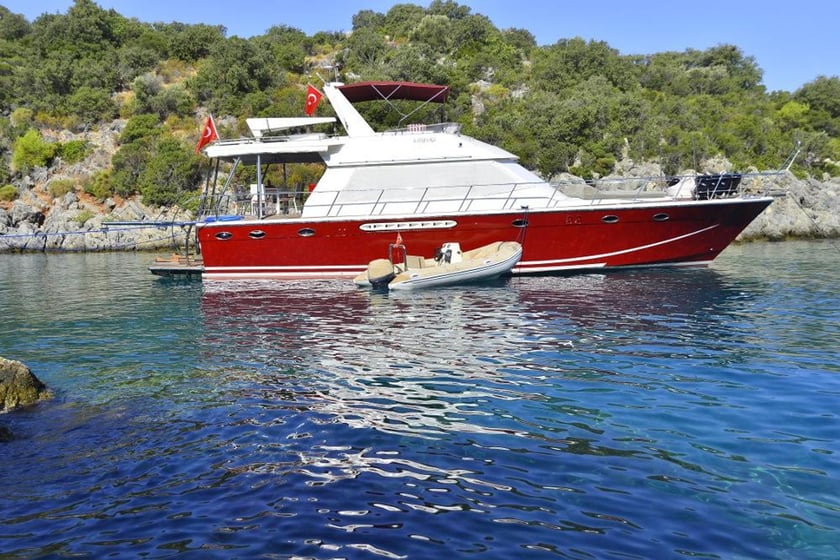 Fethiye Motorjacht Cabine 3  6  slaapplaatsen 6  gasten 17.5 m Lijstnummer: #12056