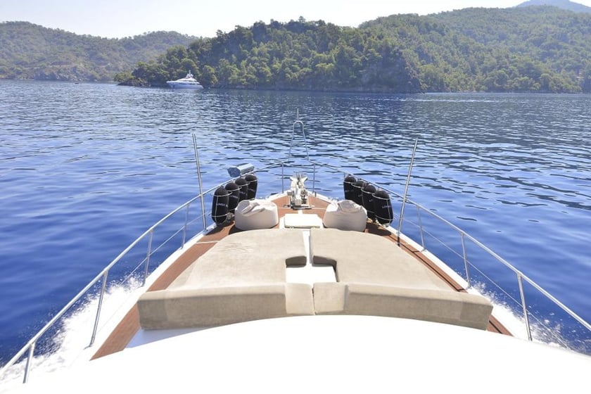 Fethiye Motorjacht Cabine 3  6  slaapplaatsen 6  gasten 17.5 m Lijstnummer: #12056 5