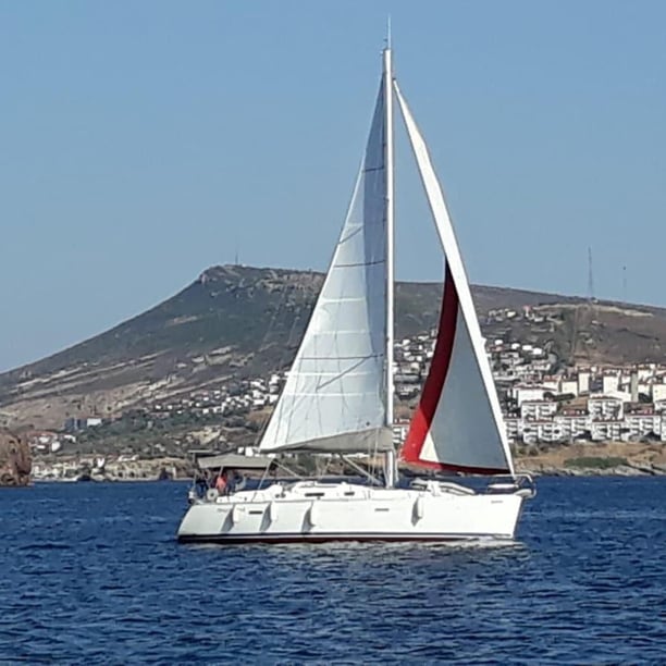 Izmir Zeilboot Cabine 2  4  slaapplaatsen 4  gasten 10.5 m Lijstnummer: #12078 2