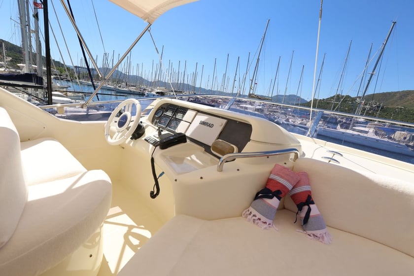 Marmaris Motor Yacht 3 cabin 6 berths 10 guests 18 m Listing Number: #12120 5