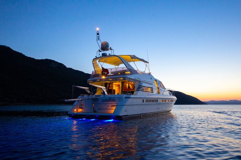 Bodrum Motoryacht 4 Kabine 8 Liegeplätze 12 Gäste 22 m Nummer des Inserats: #12146 2