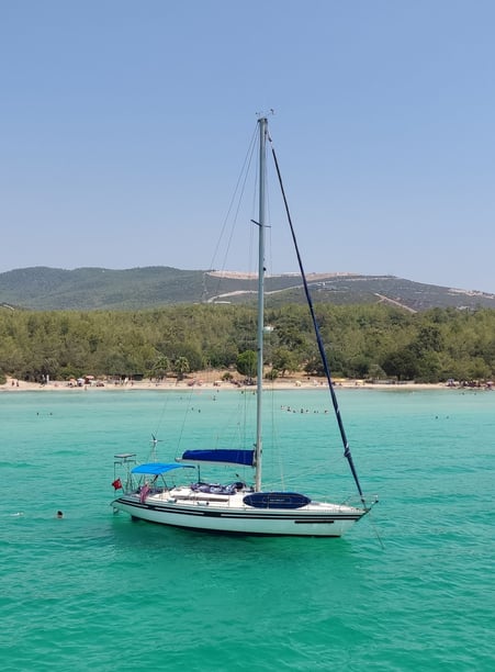 Marmaris Sailboat 3 cabin 4 berths 4 guests 13.6 m Listing Number: #12172 2