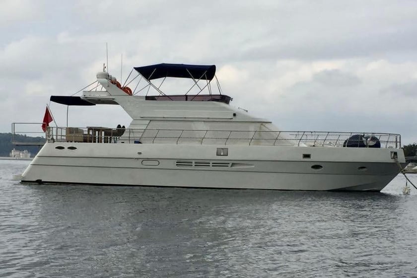 Bebek Motorjacht Cabine 2  4  slaapplaatsen 12  gasten 18 m Lijstnummer: #12198 2