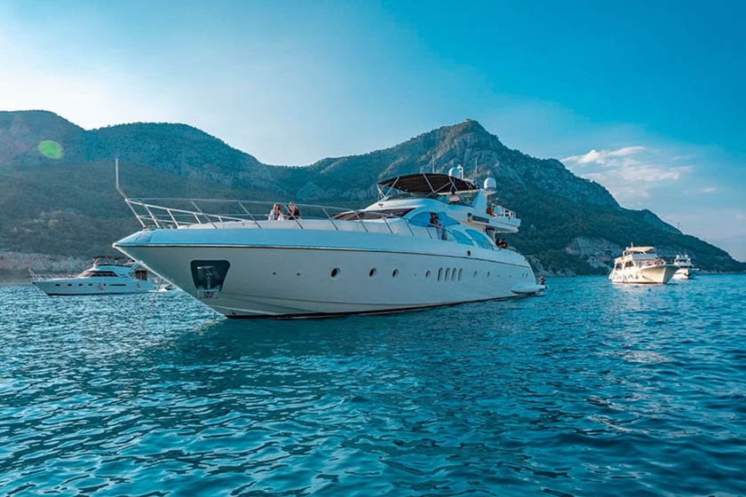 Antalya Yacht a motore cabina 5  cuccette 8  8  ospiti 30 m Numero dell'inserzione: #12296 2