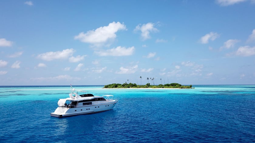 Hulhumale Motor Yacht 4 cabin 6 berths 6 guests 76 ft Listing Number: #12320