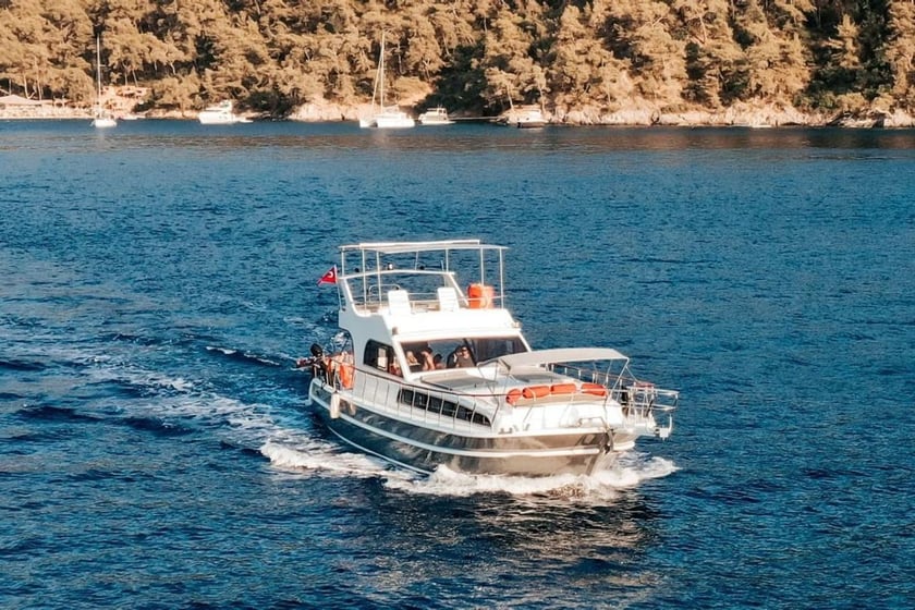 Fethiye Motor Yacht 2 cabin 4 berths 12 guests 16 m Listing Number: #12372 4