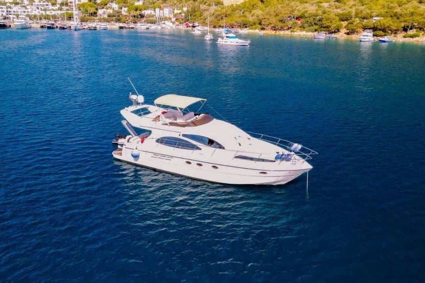 Bodrum Yate a motor Cabina 2  4  literas 4  invitados 16 m Número de anuncio: #12466 5