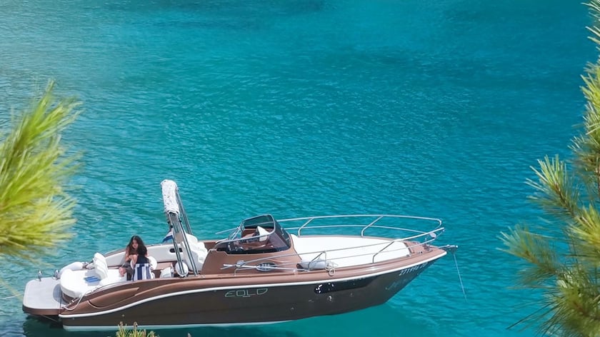 Zadar Motorboat 2 cabin 3 berths 8 guests 8.3 m Listing Number: #12479