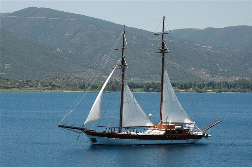 Athens Gulet 8 cabin 18 berths 18 guests 125 ft Listing Number: #12534 3