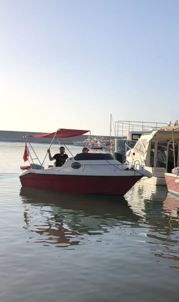 Antalya Motorboat 1 cabin  2 guests 5 m Listing Number: #12582