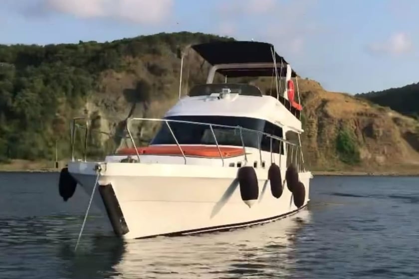 Bebek Motorjacht Cabine 2   10  gasten 14 m Lijstnummer: #12588