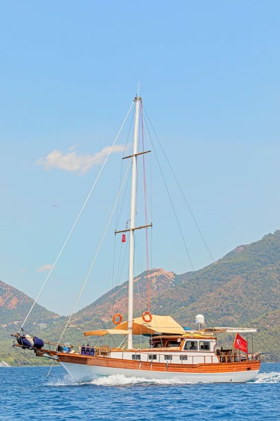 Marmaris Gulet 3 cabin 6 berths 6 guests 15 m Listing Number: #12632 3