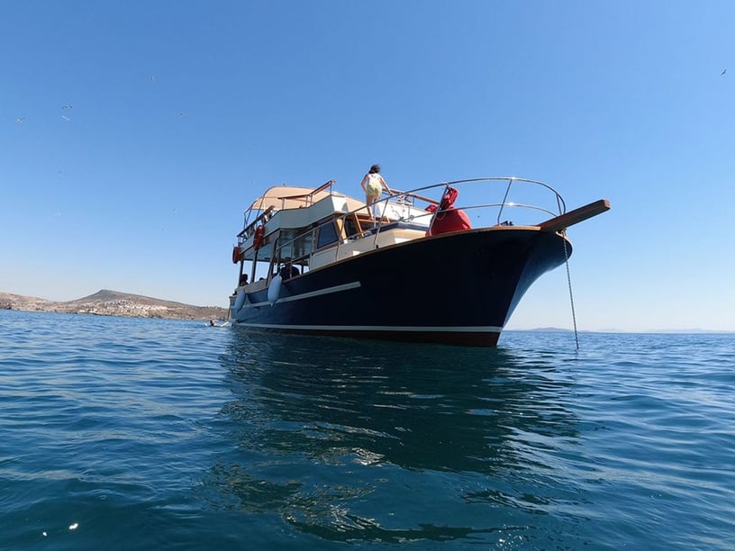 Izmir Gulet   28 guests 12 m Listing Number: #12649 2