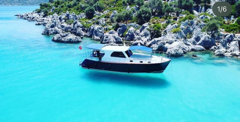 Demre Motor Yacht 1 cabin  12 guests 12 m Listing Number: #12667 2