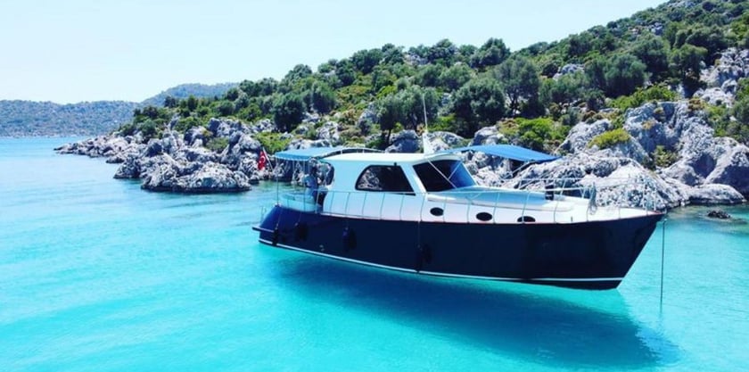 Demre Motor Yacht 1 cabin  12 guests 12 m Listing Number: #12667